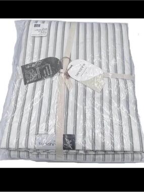 King - Berkshire White and Gray Pinstripe Duvet Set